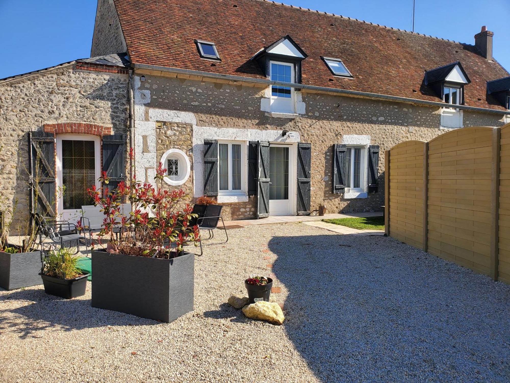Bed and Breakfast La Petite Folie Eole-en-Beauce Екстер'єр фото